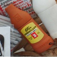 Arehucas - Schlüsselanhänger Rumflasche Plastik braun