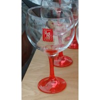 Arehucas - Glas Weinglas roter Stiel und Logo