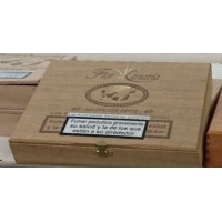 Flor de Canarias - Seleccion Petit 40 Zigarillos Holzschatulle produziert auf Teneriffa